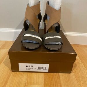 Audrey Brooke Brown and Black Women's Sandals